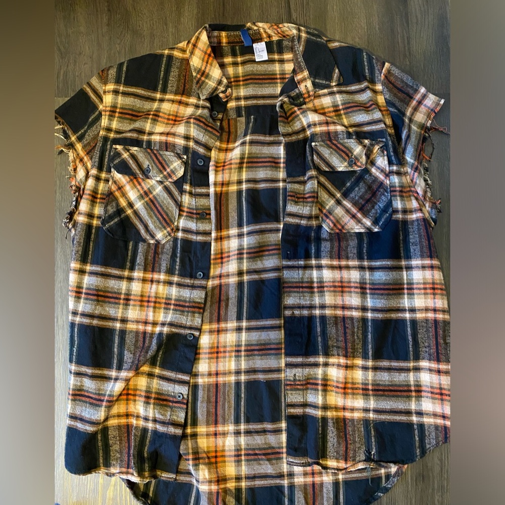 Plaid cut off tee